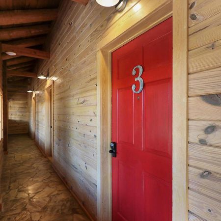 Wimberley Log Cabins Resort And Suites- Unit 3 Zewnętrze zdjęcie