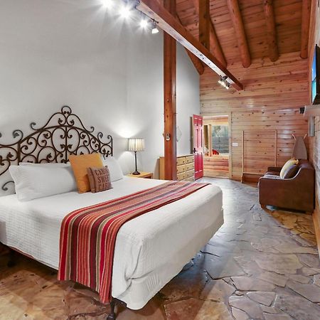 Wimberley Log Cabins Resort And Suites- Unit 3 Zewnętrze zdjęcie